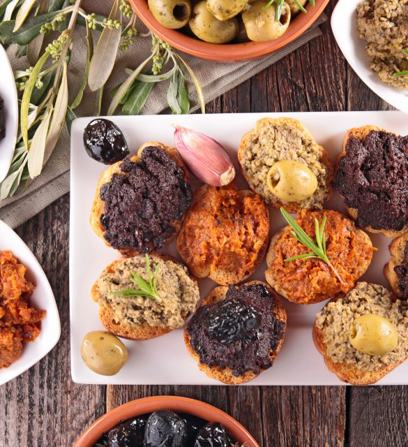 buffet food,canape with tapenade